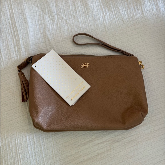 Freshly Picked Classic Zip Pouch NWT - Picture 3 of 7